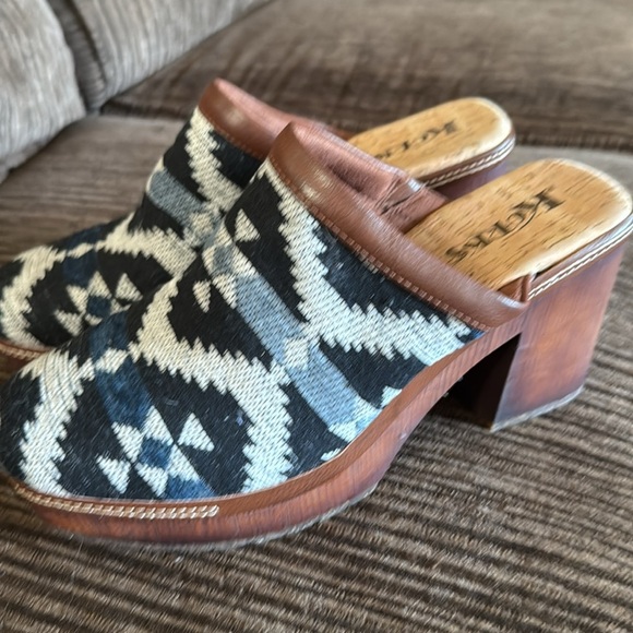 Korks Kork Ease Lori Slip On Fabric Aztec Clog Mule Block Heel Platform Shoe 8.5 - Picture 6 of 13